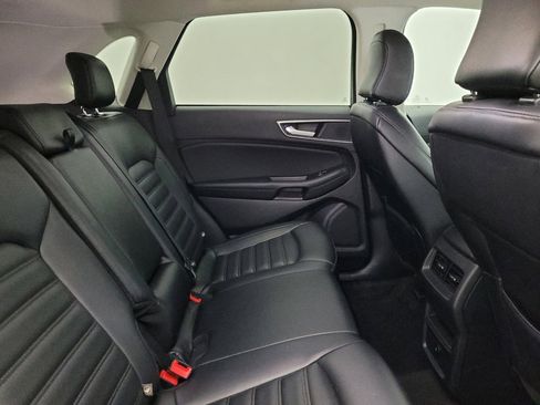 Used 2024 Ford Edge SEL image 19
