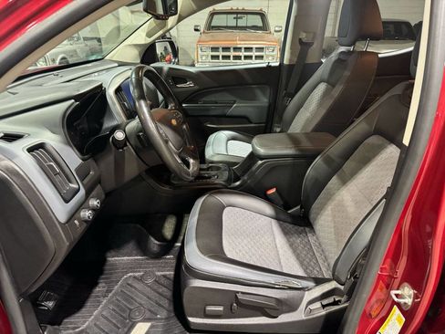 Used 2018 Chevrolet Colorado Z71 image 22