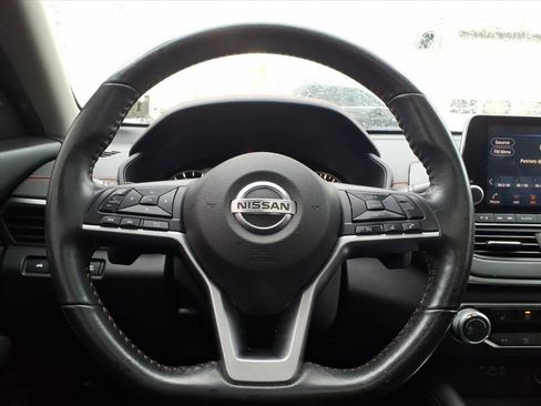 Used 2022 Nissan Altima 2.5 SR w/ Midnight Edition Package image 29