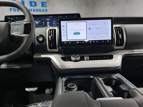 New 2026 Ford Expedition Active AWD/4WD image 13