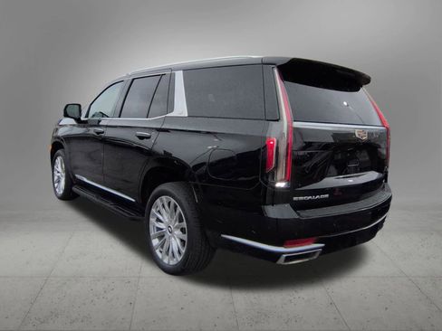 Used 2023 Cadillac Escalade Premium Luxury image 4