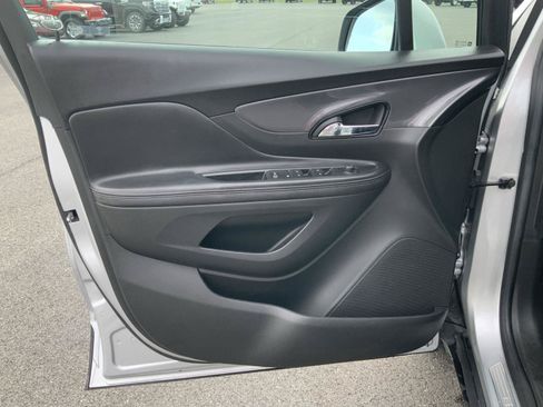 Used 2020 Buick Encore Preferred FWD image 16