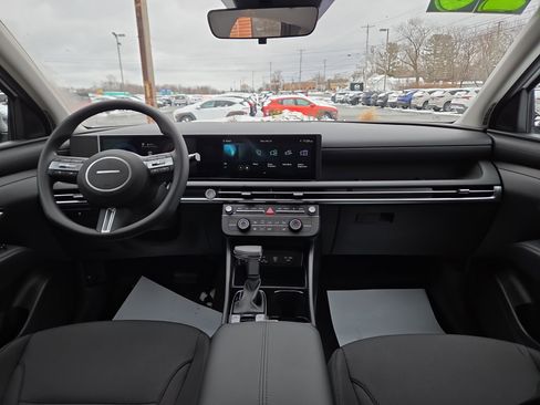 New 2026 Hyundai Tucson SE image 14