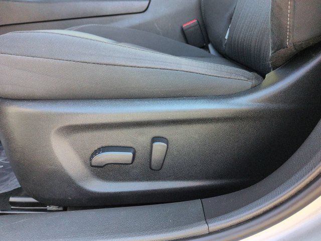 Used 2025 Nissan Altima 2.5 SV FWD image 18