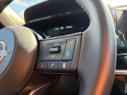 Used 2024 Nissan Pathfinder Platinum w/ Cargo Package