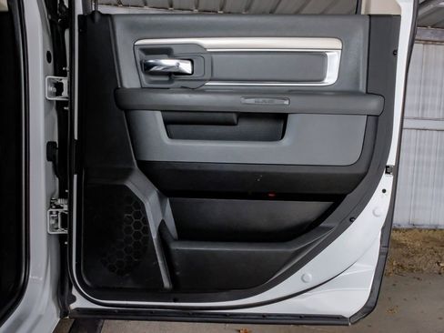 Used 2017 RAM 2500 SLT image 46