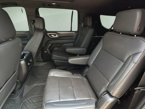 Used 2024 Chevrolet Suburban High Country AWD/4WD image 20