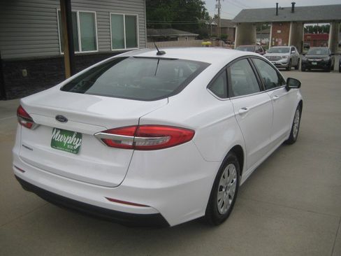 Used 2019 Ford Fusion S FWD image 7