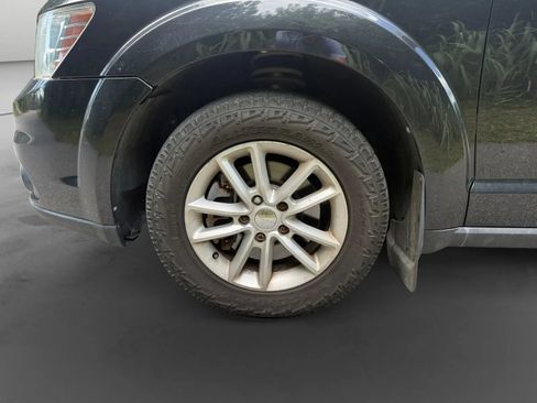 Used 2013 Dodge Journey SXT w/ Flexible Seating Group FWD image 9