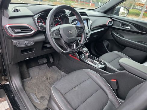 Used 2023 Chevrolet TrailBlazer RS w/ Convenience Package image 11