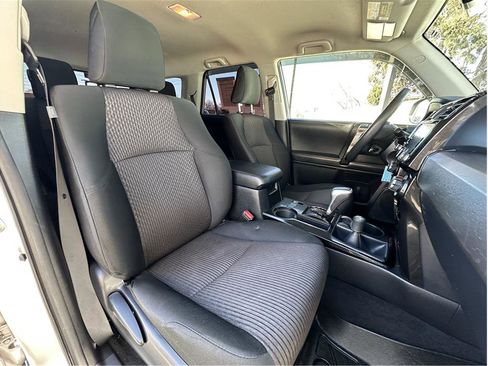 Used 2020 Toyota 4Runner TRD Off-Road image 4