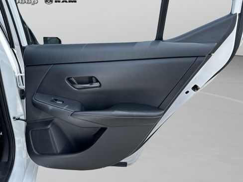 Used 2024 Nissan Sentra SV FWD image 34