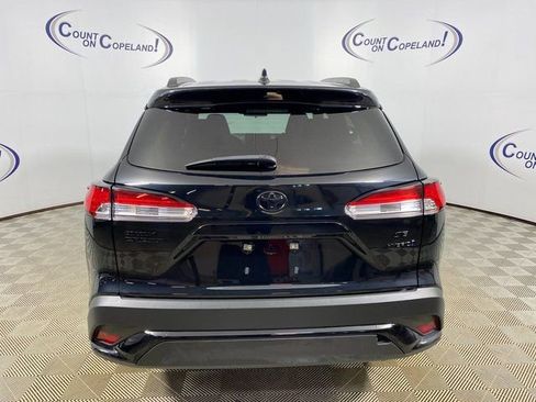 Used 2023 Toyota Corolla Cross S image 5