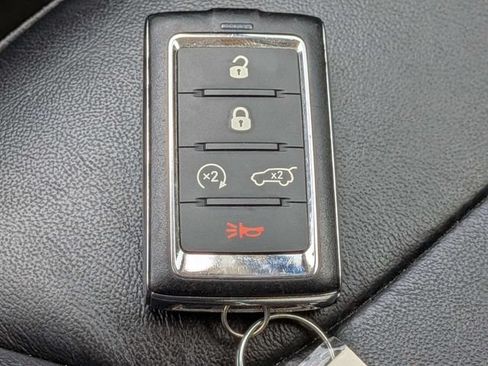 Used 2022 Jeep Grand Cherokee Limited 4xe AWD/4WD image 35