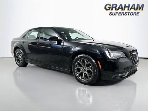 Used 2017 Chrysler 300 S w/ 300S Premium Group image 1