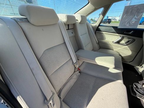 Used 2009 Subaru Legacy 2.5i Special Edition AWD/4WD image 8