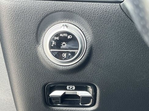 Certified 2024 Mercedes-Benz C 300 Sedan image 28