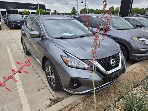 Used 2021 Nissan Murano SV image 3