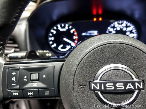 Used 2023 Nissan Rogue SV w/ SV Premium Package image 19