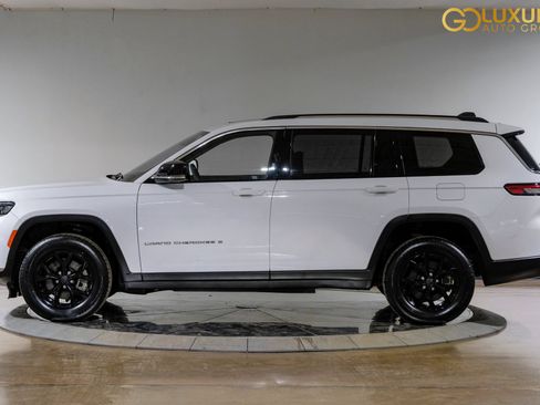 Used 2023 Jeep Grand Cherokee L Limited AWD/4WD image 13