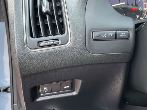 Used 2022 INFINITI Q60 Red Sport 400 w/ Carbon Fiber Package image 18