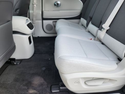 New 2026 Hyundai Ioniq 9 SE image 10