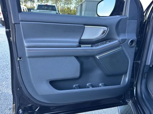 Certified 2025 Ford Expedition Active image 14