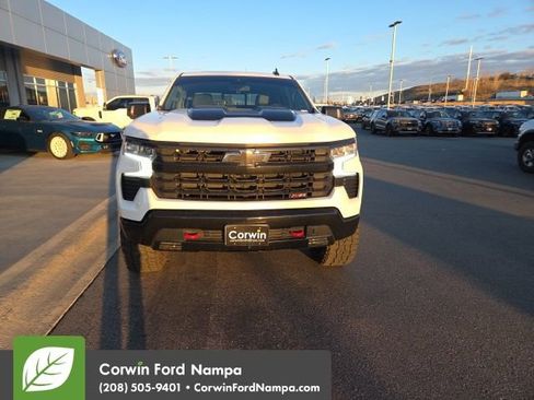 Used 2023 Chevrolet Silverado 1500 LT Trail Boss w/ Convenience Package II image 2