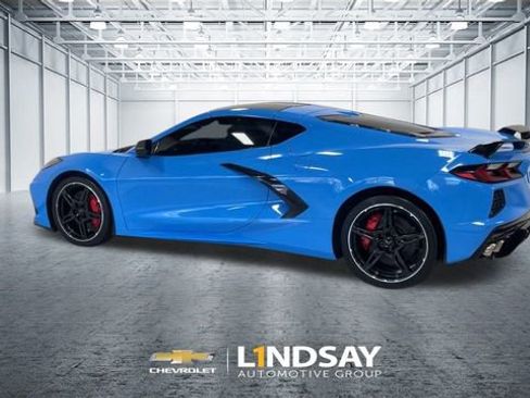Used 2021 Chevrolet Corvette Stingray Premium Cpe w/ Z51 Performance Package image 7