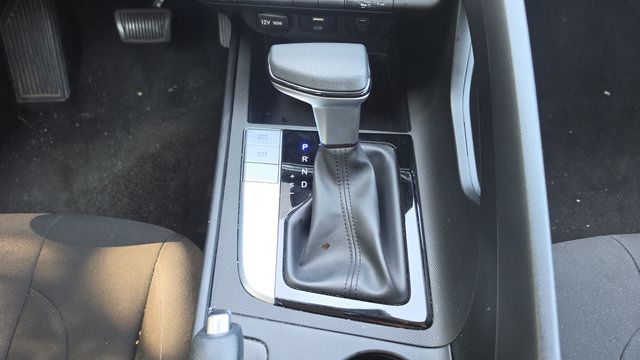 Used 2024 Hyundai Elantra SEL FWD image 8