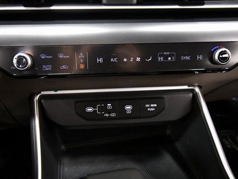 Certified 2026 Kia Carnival image 28