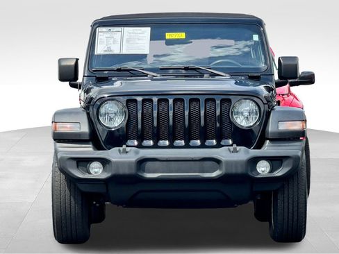 Used 2022 Jeep Wrangler Sport AWD/4WD image 2