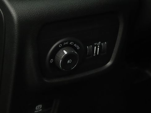 New 2025 Jeep Grand Cherokee Limited w/ Black Appearance Package image 8