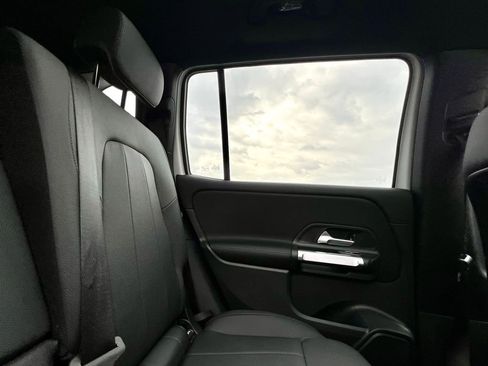 Certified 2025 Mercedes-Benz GLB 250 4MATIC image 22
