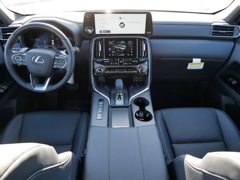 Certified 2026 Lexus LX 700h Luxury w/ Appearance Package AWD/4WD image 14