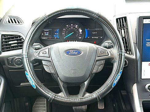 Used 2024 Ford Edge SE AWD/4WD image 27