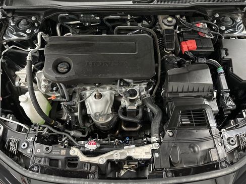 Used 2025 Honda Civic Sport image 32