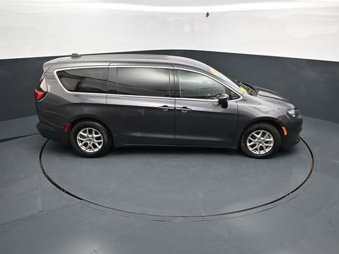 Used 2023 Chrysler Voyager LX FWD image 41