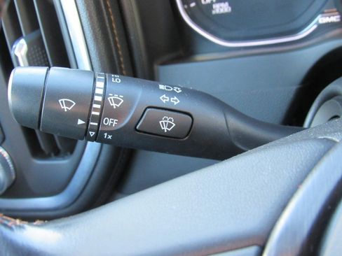 Used 2020 GMC Sierra 1500 AT4 w/ AT4 Premium Package image 19