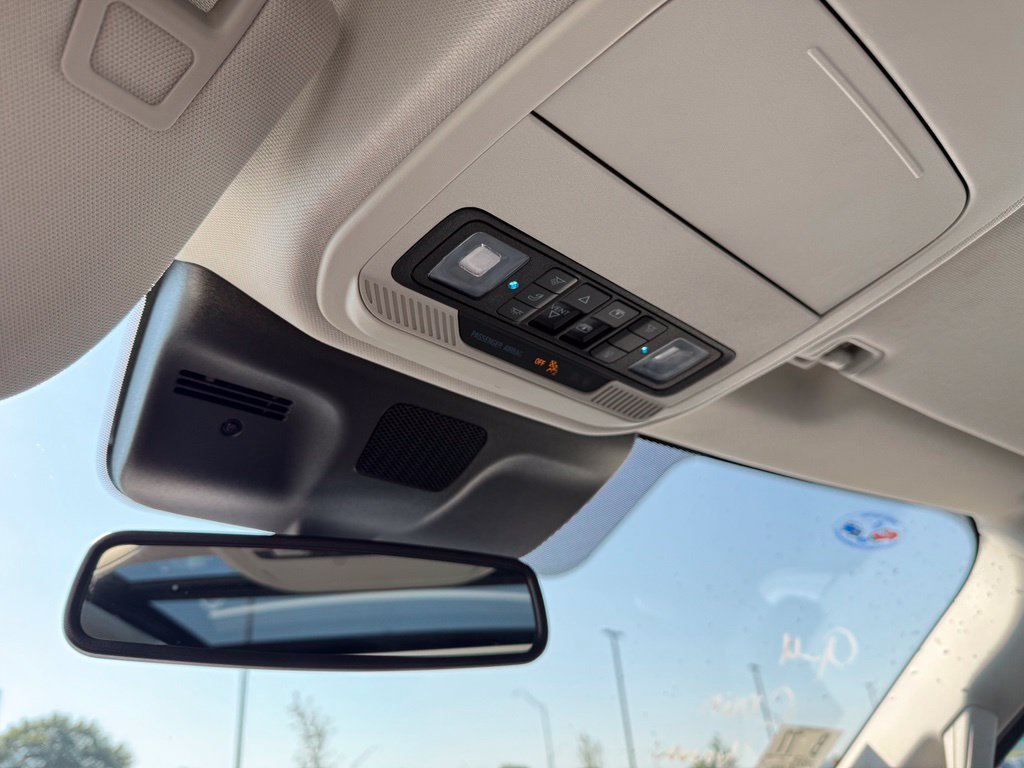 Used 2025 Ford Expedition Active AWD/4WD image 22