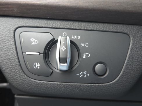 Used 2023 Audi Q5 2.0T Premium w/ Convenience Package image 30