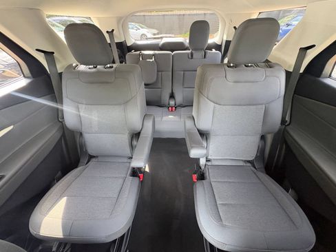 Used 2026 Ford Explorer Active AWD/4WD image 36