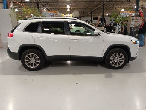 Used 2020 Jeep Cherokee Latitude Plus w/ Comfort/Convenience Group image 5