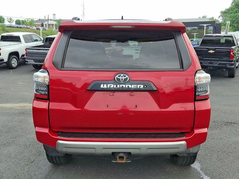 Used 2014 Toyota 4Runner Trail AWD/4WD image 5