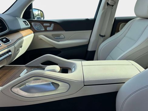 Used 2023 Mercedes-Benz GLE 350 4MATIC image 25