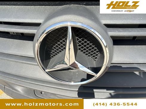 Used 2025 Mercedes-Benz Sprinter 2500 image 25