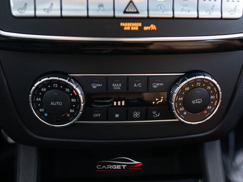 Used 2019 Mercedes-Benz GLE 43 AMG 4MATIC w/ Premium 3 Package image 35