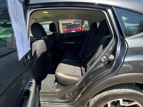Used 2017 Subaru Crosstrek 2.0i Premium AWD/4WD image 19