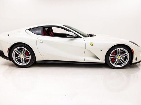 Certified 2019 Ferrari 812 Superfast RWD image 3