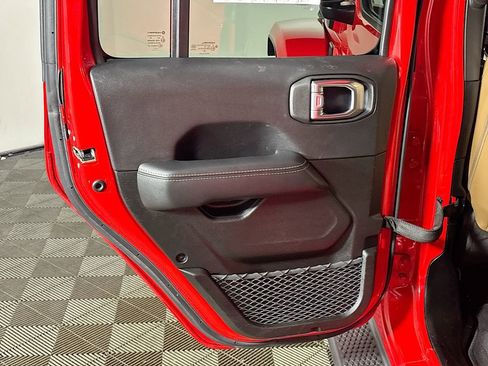 Used 2022 Jeep Wrangler Unlimited Sahara w/ Cold Weather Group image 18